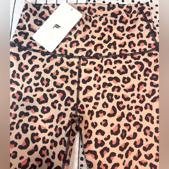 Fabletics Leopard Print Define PowerHold® High-Waisted 7/8 Legging Size S - Picture 4 of 9